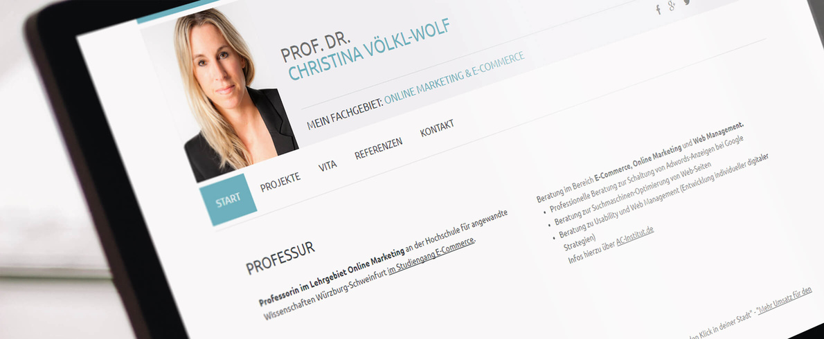 Christina-Voelkl-Wolf-Header-Webdesign